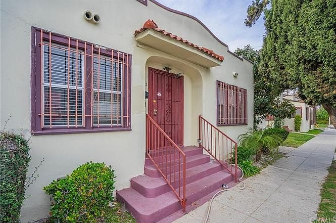 1st image of 3965 S Saint Andrews Pl