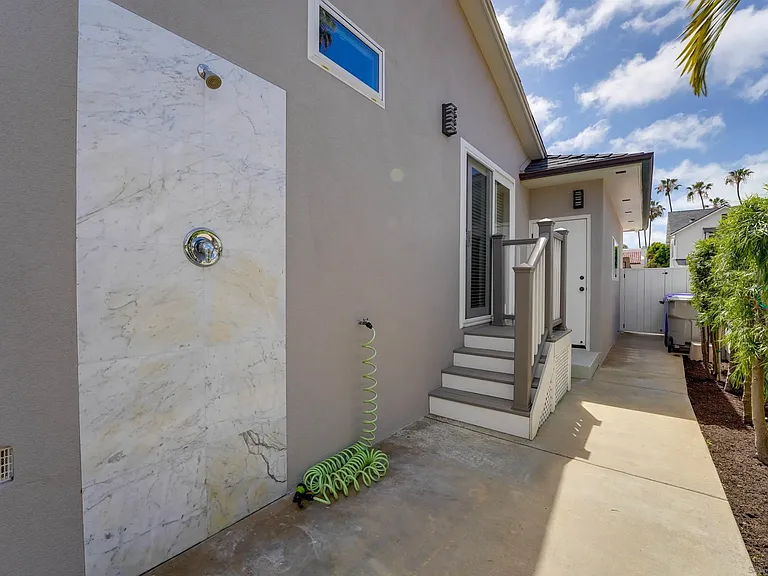 8139 Paseo Del Ocaso — Photo 12