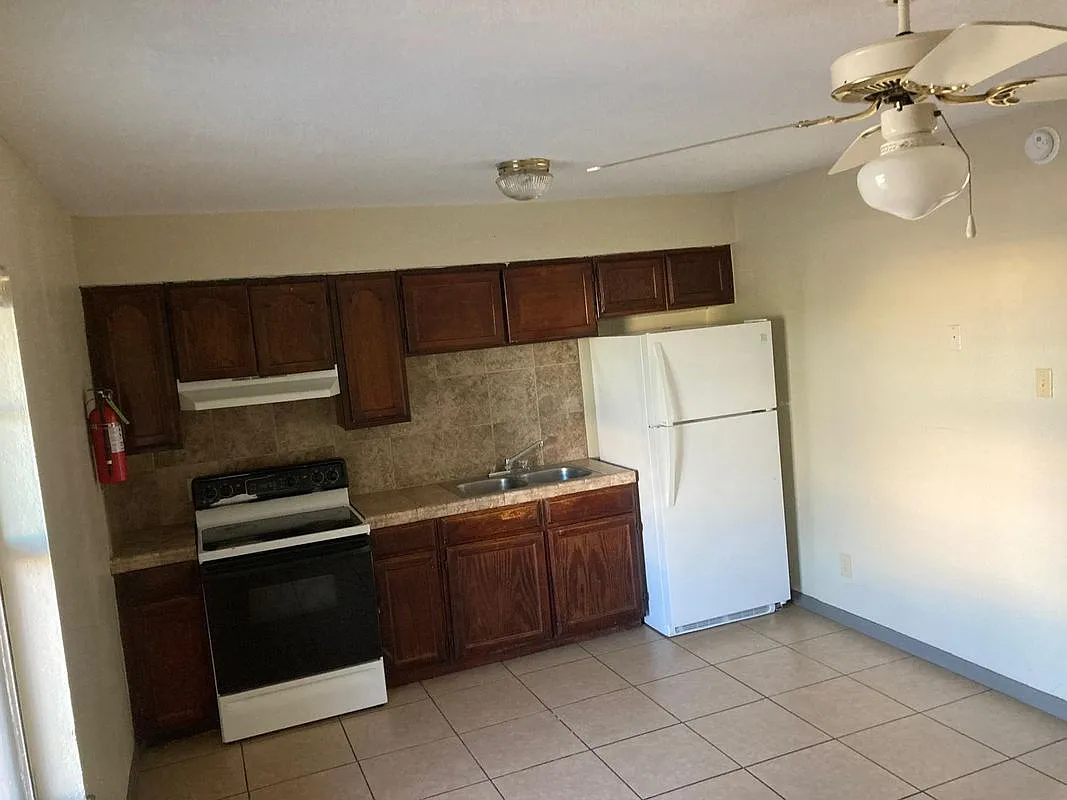 1 bed, 1.0 bath, 408 sqft, $650 — Photo 2