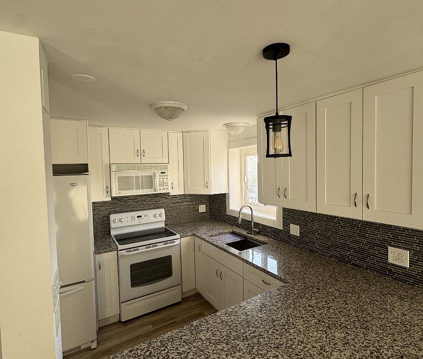 1st image of 2325 N Neva Ave APT 101B
