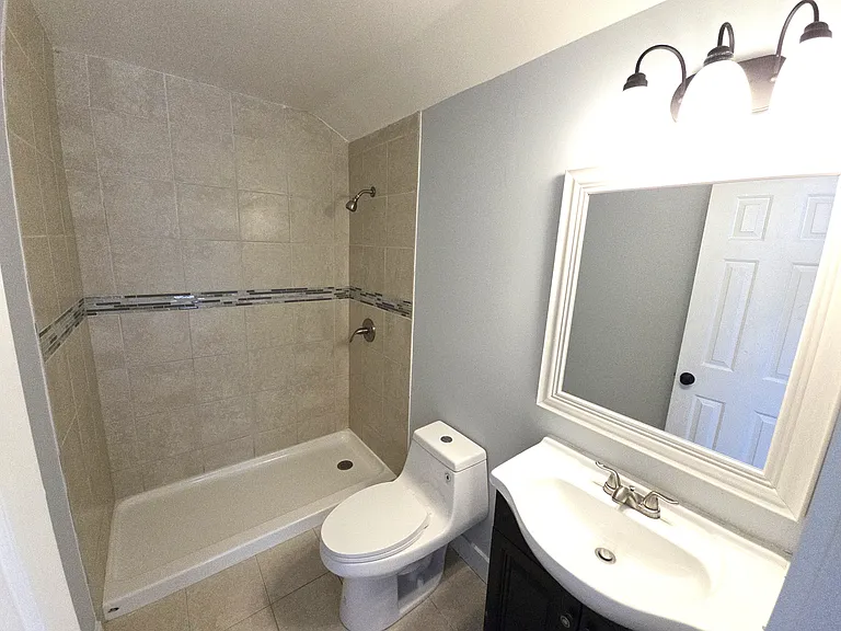 2100 Fort Belvoir Dr — Photo 12