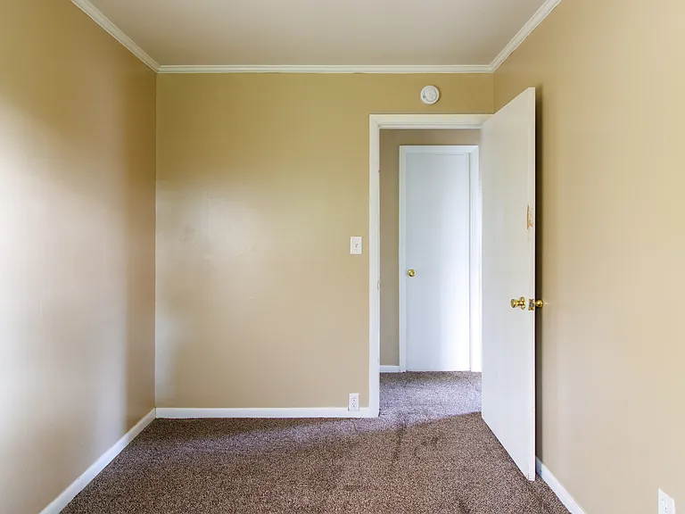 105 Mohawk Ct — Photo 9