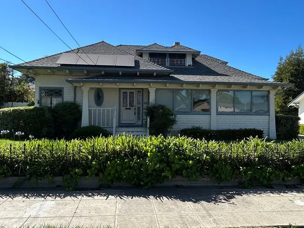 1070 San Benito St, Hollister, CA 95023