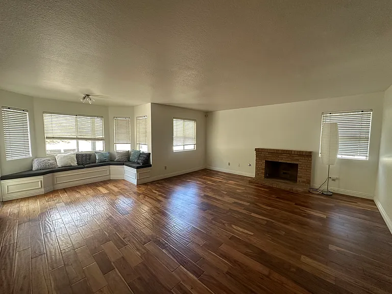 14355 Crestwood Ave — Photo 23