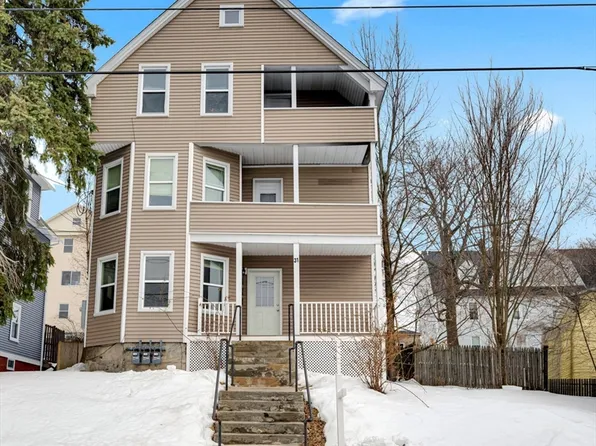 31 Boardman St, Worcester, MA 01606