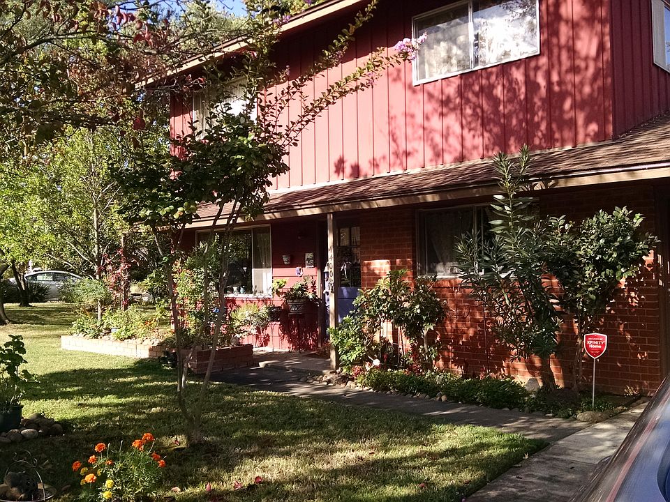 1st image of 4400 La Mirada Cir