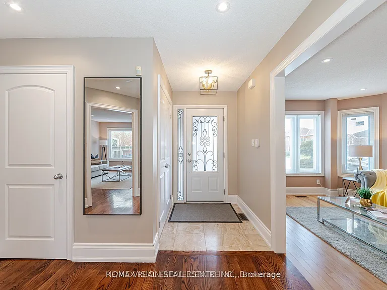5583 Loonlake Ave — Photo 3