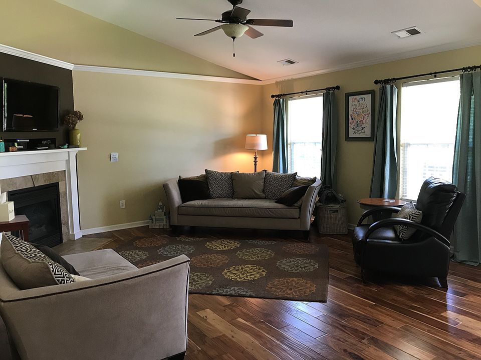 2nd image of 202 Summerwalk Pl