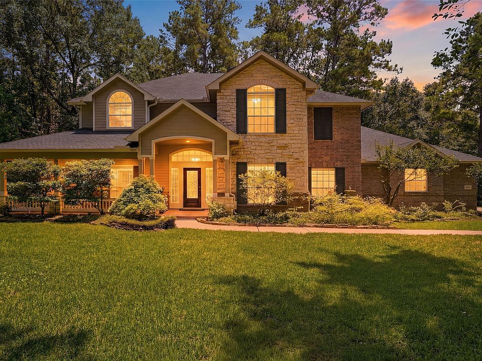 1st image of 8766 Skyline Ln