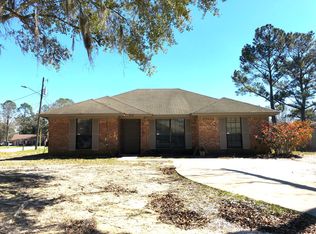 912 Granger Dr, Hinesville, GA 31313