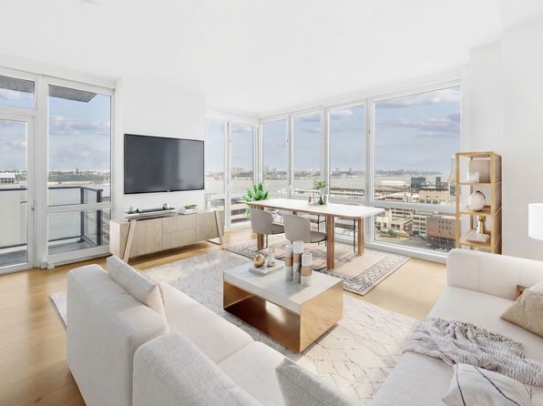 605 W 42nd St APT 52A