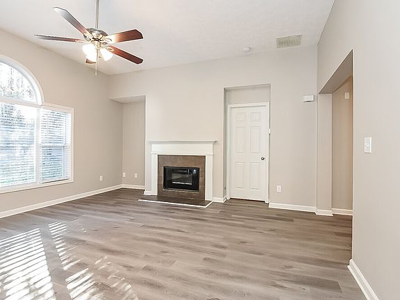 3rd image of 2753 Northgate Way NW