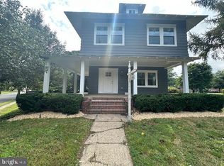 401 Laurel Rd, Laurel Springs, NJ 08021