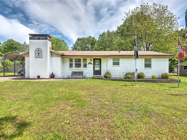 1330 S Baldwin Ave, Fayetteville, AR 72701