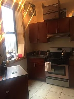 Rented by Riverside & Broadway Realty Group LLC | media 2