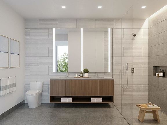 3rd image of 2121 31st Ave #2E