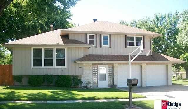 1st image of 4847 S 107th St