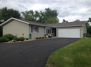 614 Glover Rd, Hudson, WI 54016