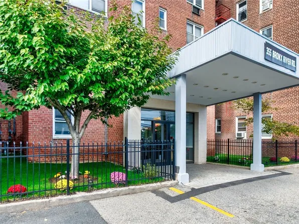 355 Bronx River Road #3B, Yonkers, NY 10704