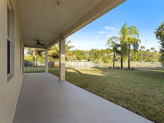 5th image of 1022 Bluewood Terrace