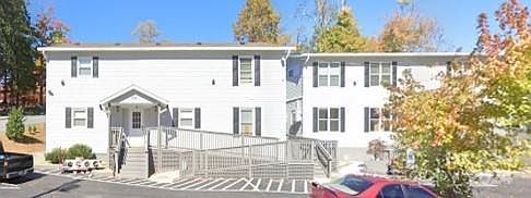 1st image of 305 8th Ave E