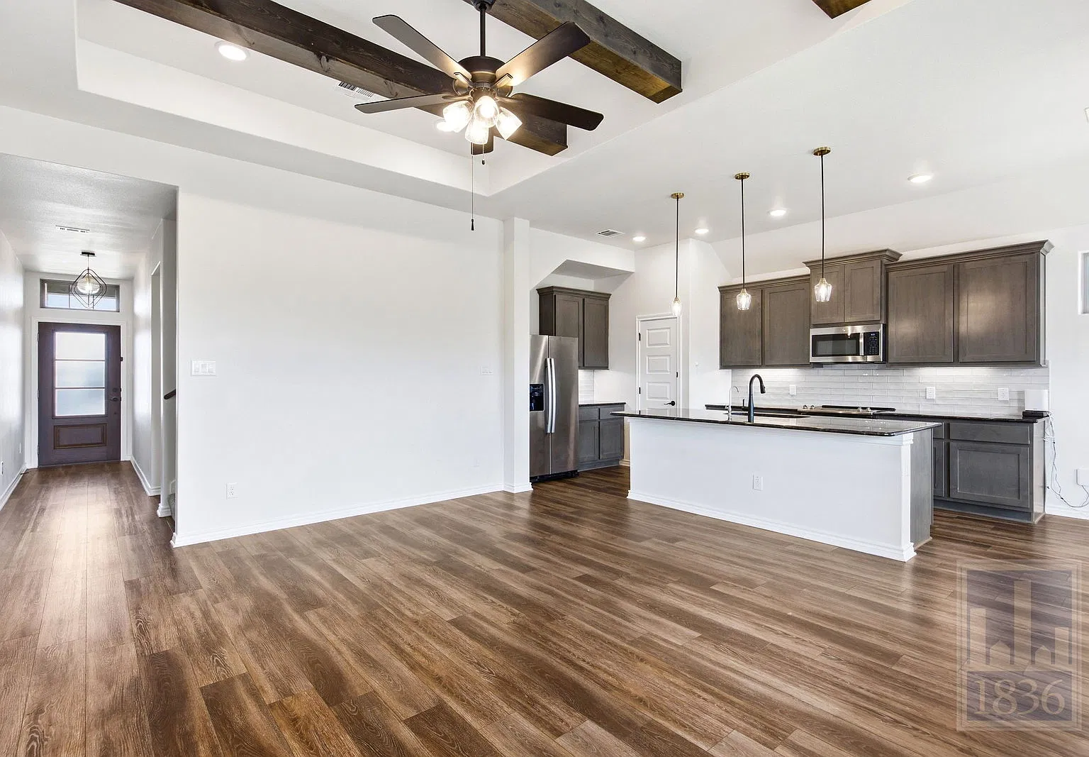 4 bed, 3.0 bath, 1949 sqft, $2,150 — Photo 2