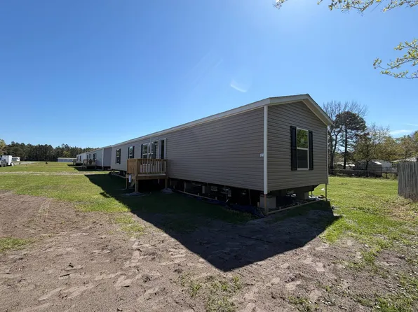 146 Merritt Cir, Brunswick, GA 31520