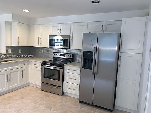 2nd image of 1419 Veracruz Ln #1-12