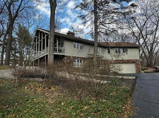 3 S Shore Ave, Beverly Shores, IN 46301