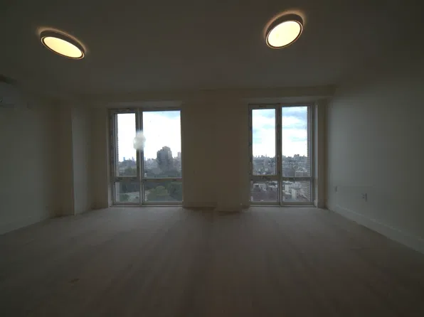 35 W 125th St #1906, New York, NY 10027
