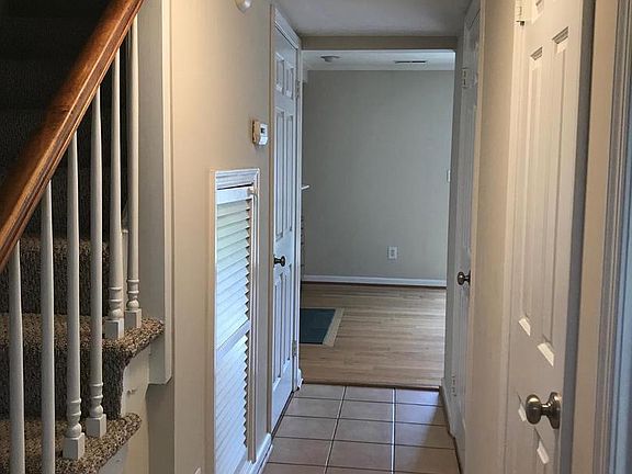 3rd image of 4950 Bradley Blvd #252