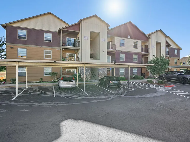 Aspen Grove Apartments — Photo 58