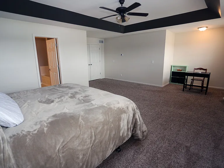 2502 Raven Ridge Dr — Photo 32
