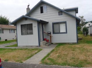 2063 Alder Ave, Reedsport, OR 97467
