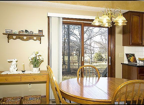 4th image of 6086 Baneberry Dr