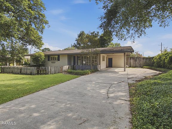 3rd image of 100 Donald Dr