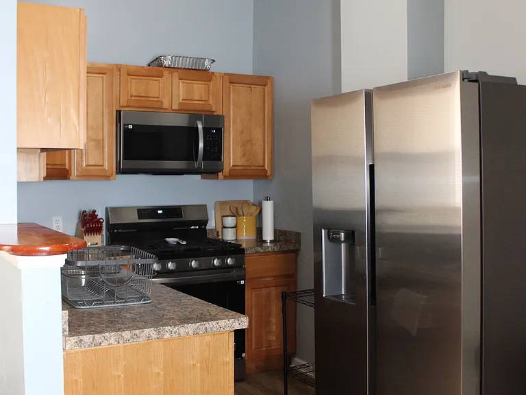 2400 Duncan St #1 — Photo 8