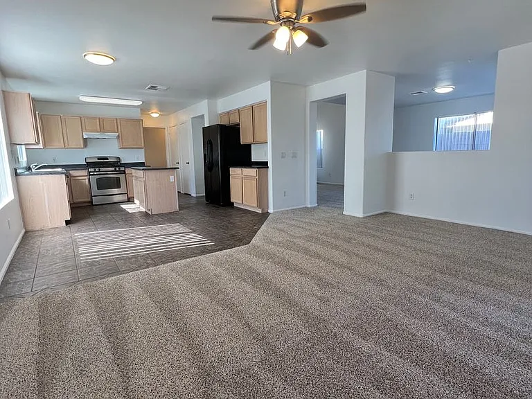 20401 N 37th Ave — Photo 5