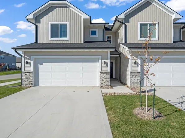 6908 Poppy Ct, Johnston, IA 50131