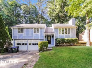 330 Hembree Forest Cir, Roswell, GA 30076