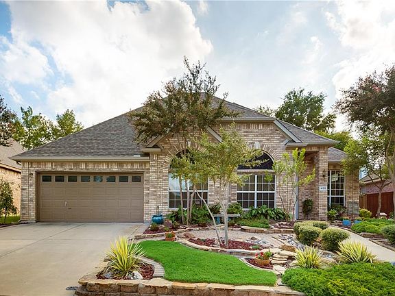 2nd image of 405 S Village Dr