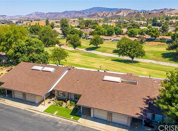 2nd image of 26810 Oak Garden Ct