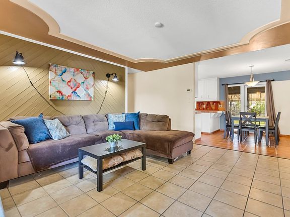 5th image of 3184 Northview Dr
