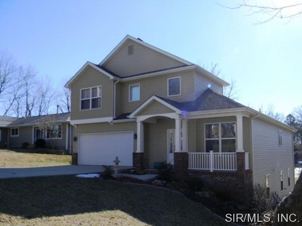 1st image of 467 E Lake Dr