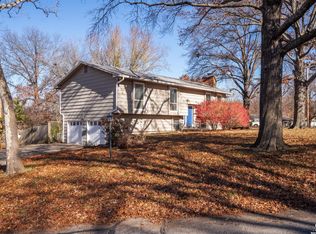 3018 Topeka Ln, Lawrence, KS 66047