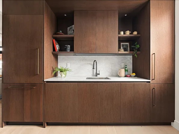 755 Washington Avenue image 4 of 13