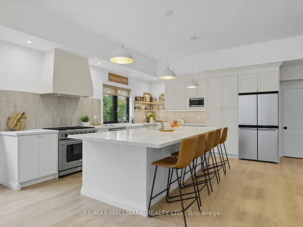 17 Mill St, East Gwillimbury, ON L0G 1M0