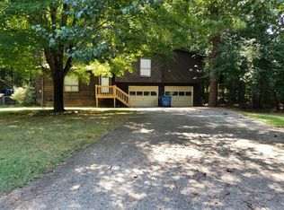 9204 Greenwood Dr, Jonesboro, GA 30238