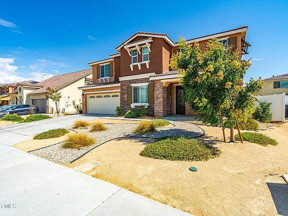 4th image of 2050 Helconia Ct