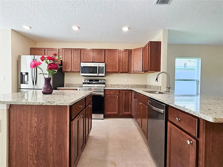 6921 Central Ave — Photo 8
